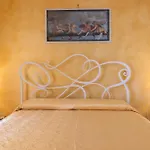 לינה וארוחת בוקר Aura Solis 4*