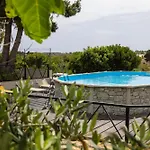 Aura Solis 4* 레우카
