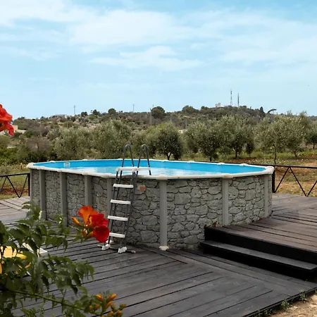 Oda ve Kahvaltı Aura Solis 4*