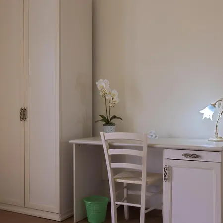 Aura Solis Bed & Breakfast