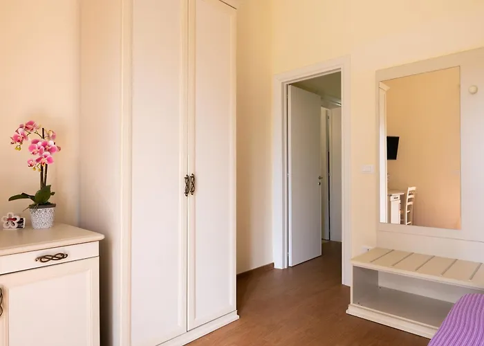 Aura Solis Bed & Breakfast 4*